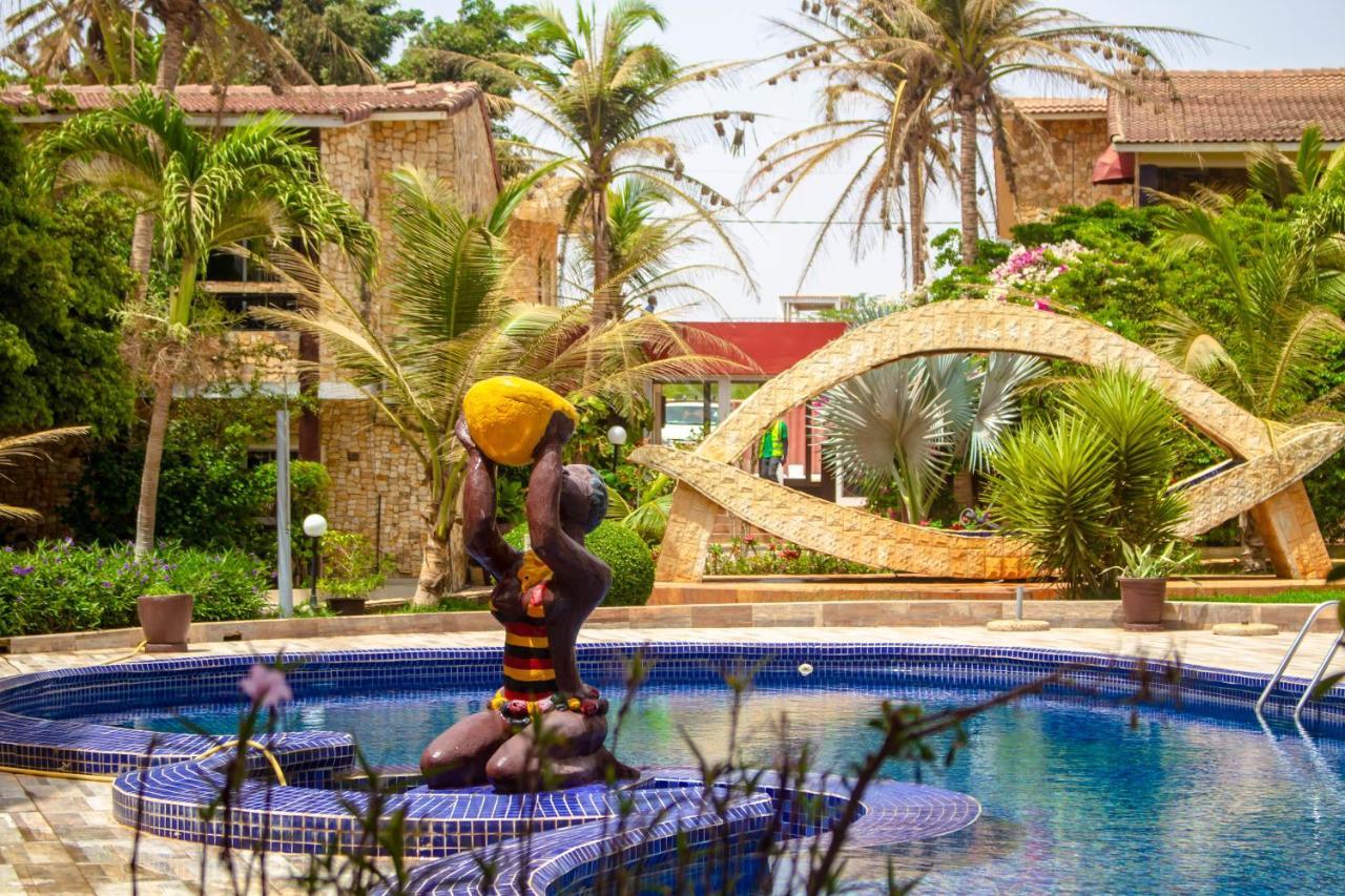 Iris Hotel Toubab Dialo Extérieur photo