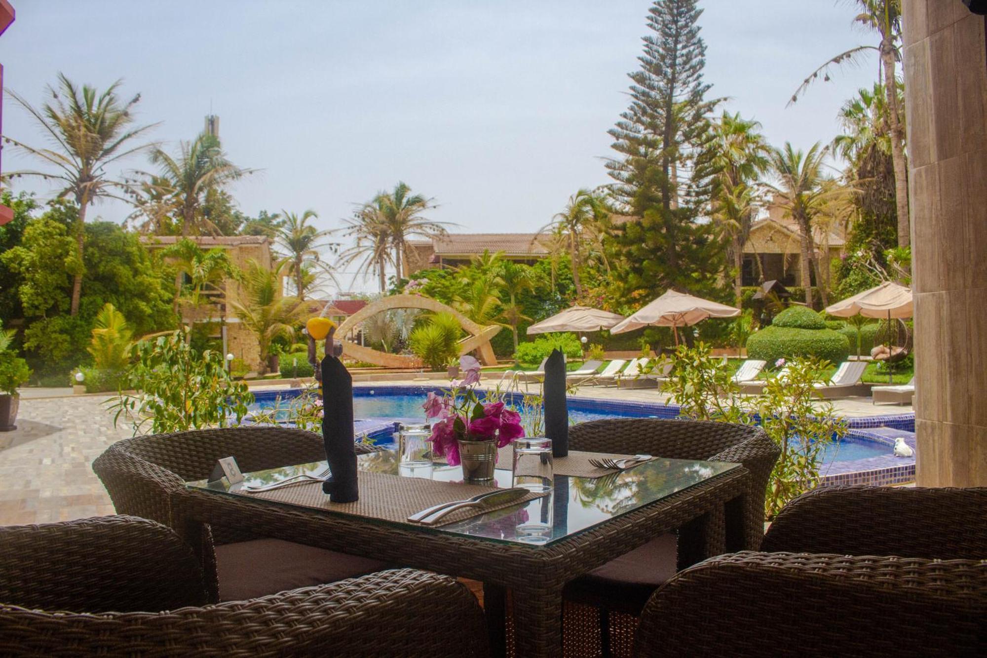 Iris Hotel Toubab Dialo Extérieur photo