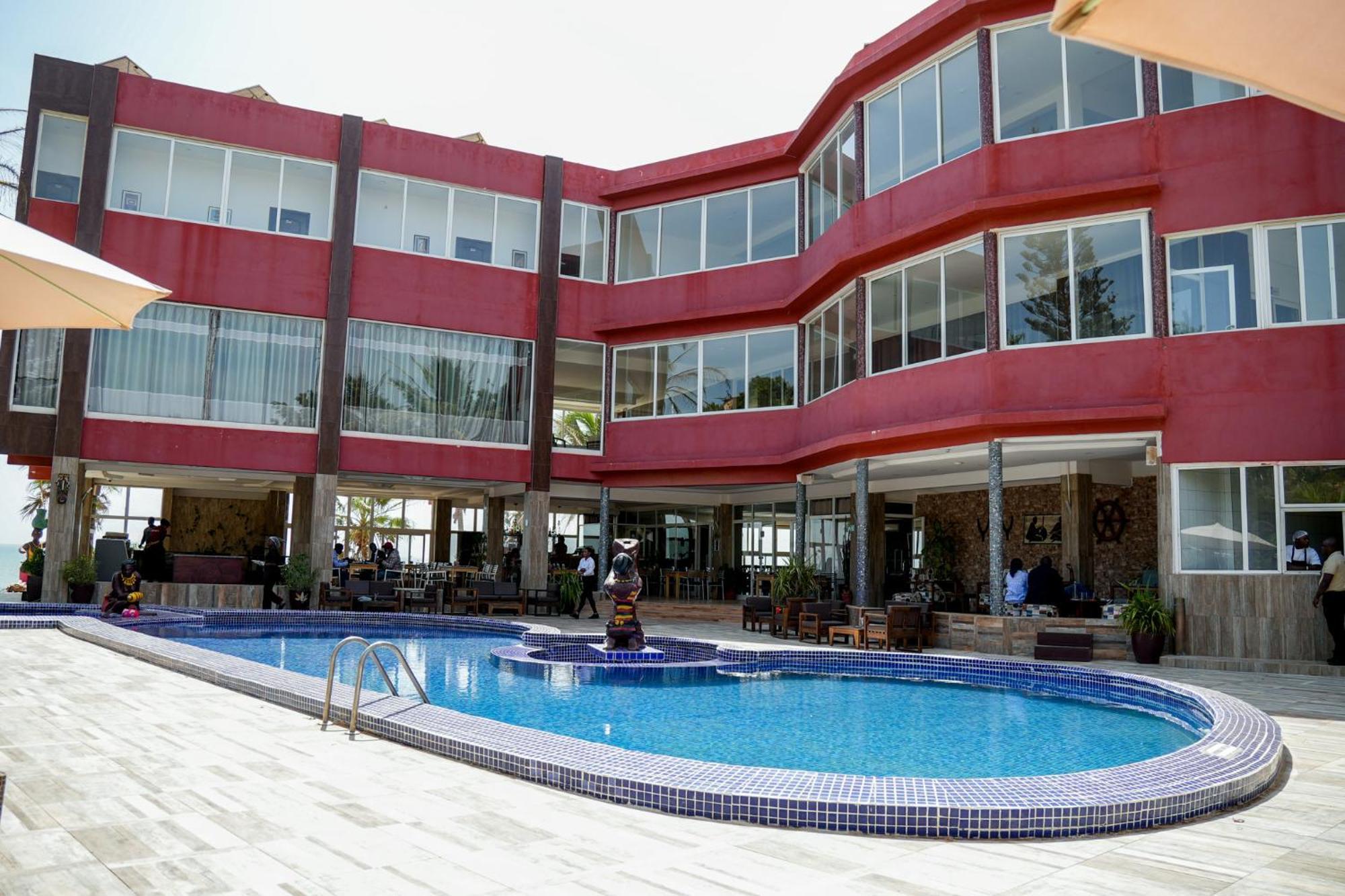 Iris Hotel Toubab Dialo Extérieur photo