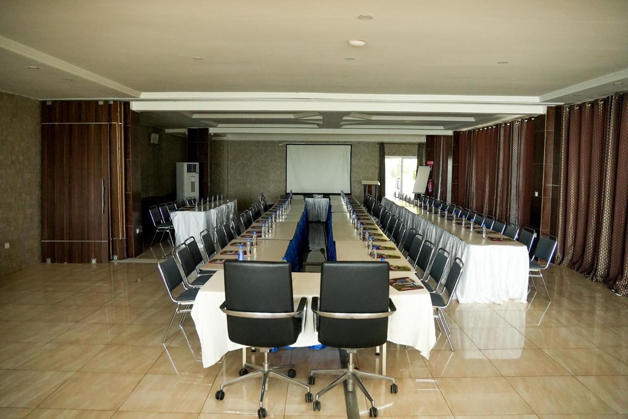 Iris Hotel Toubab Dialo Extérieur photo